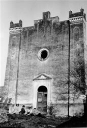 front of synagofe of K. Recice